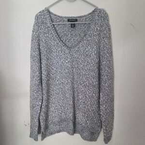White House Black Market Gray V-Neck Sweater
